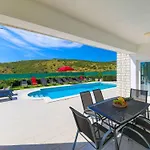 Scenic Elegant With Pool - Five Bedroom Villa