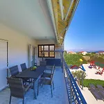 Scenic Elegant With Pool - Five Bedroom Villa