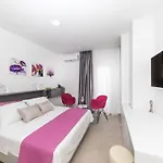 Scenic Elegant With Pool - Five Bedroom Villa *