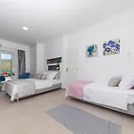 Villa Scenic Elegant With Pool - Five Bedroom *