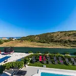 Villa Scenic Elegant With Pool - Five Bedroom Trogir