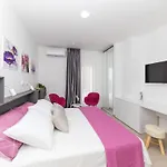 Scenic Elegant With Pool - Five Bedroom Trogir